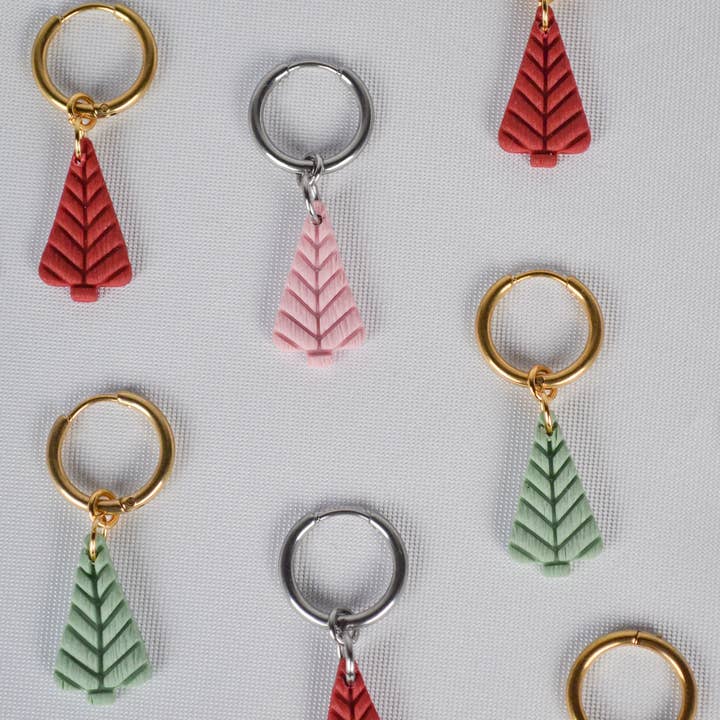 Linati Studio - Wholesale Hoop Earrings - Creoles with Scandinavian Christmas tree in pink2