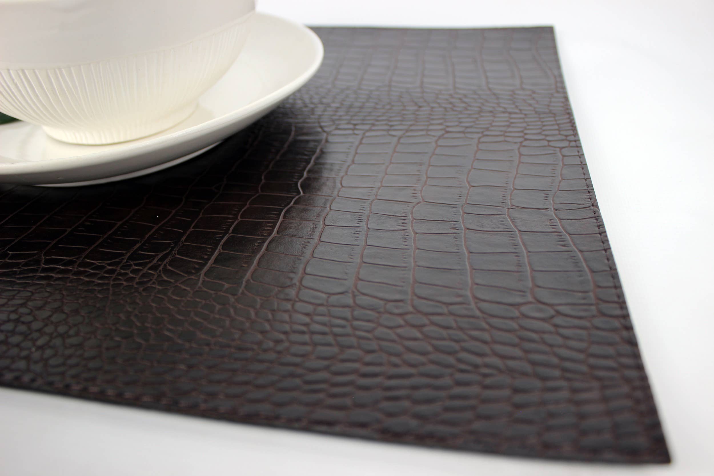 Signature Home Collection GmbH - Wholesale Placemat - Set van 6 rechthoekige placemats met krokodillenprint in donkerbruin en zwart6