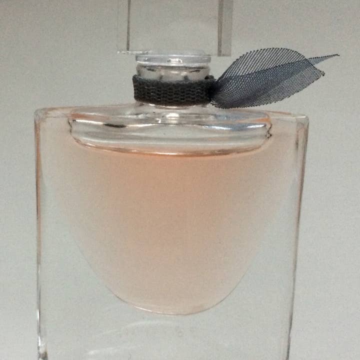 Lancome La Vie Est Belle 4ml splash (no box) for wholesale by Magic of Beauty LLC