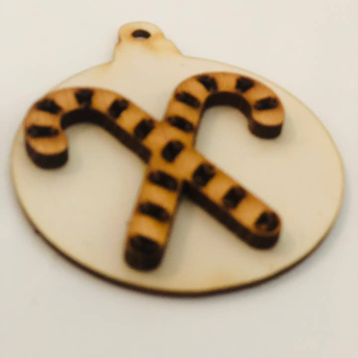 Candy Cane Opzione 2 - Ornamenti natalizi per la vendita all'ingrosso da parte di Heartland Designs