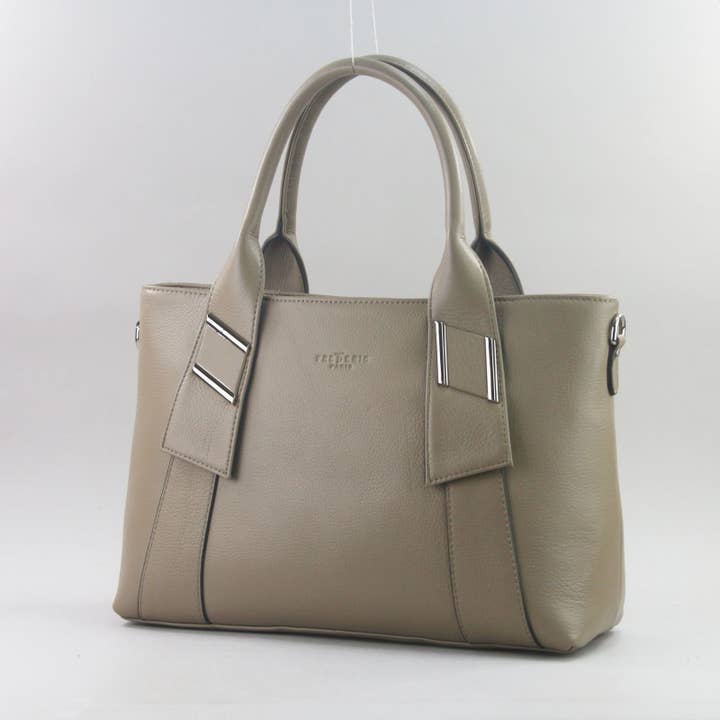 583068 Taupe - sac cuir pour la vente par Frederic T.