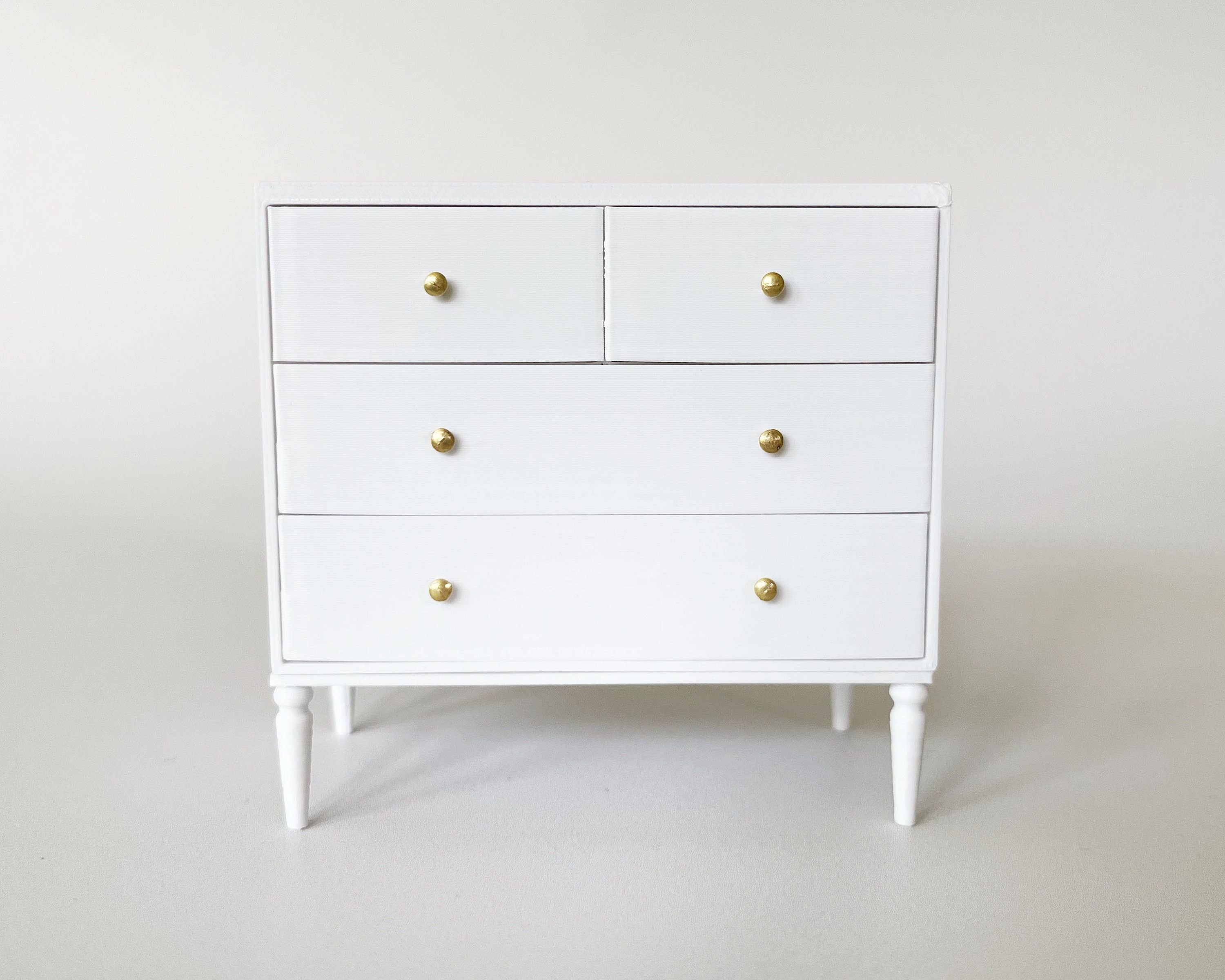 Miniette - Vente Accessoire de poupée – enfant - Commode miniature moderne pour maison de poupée à 4 tiroirs6
