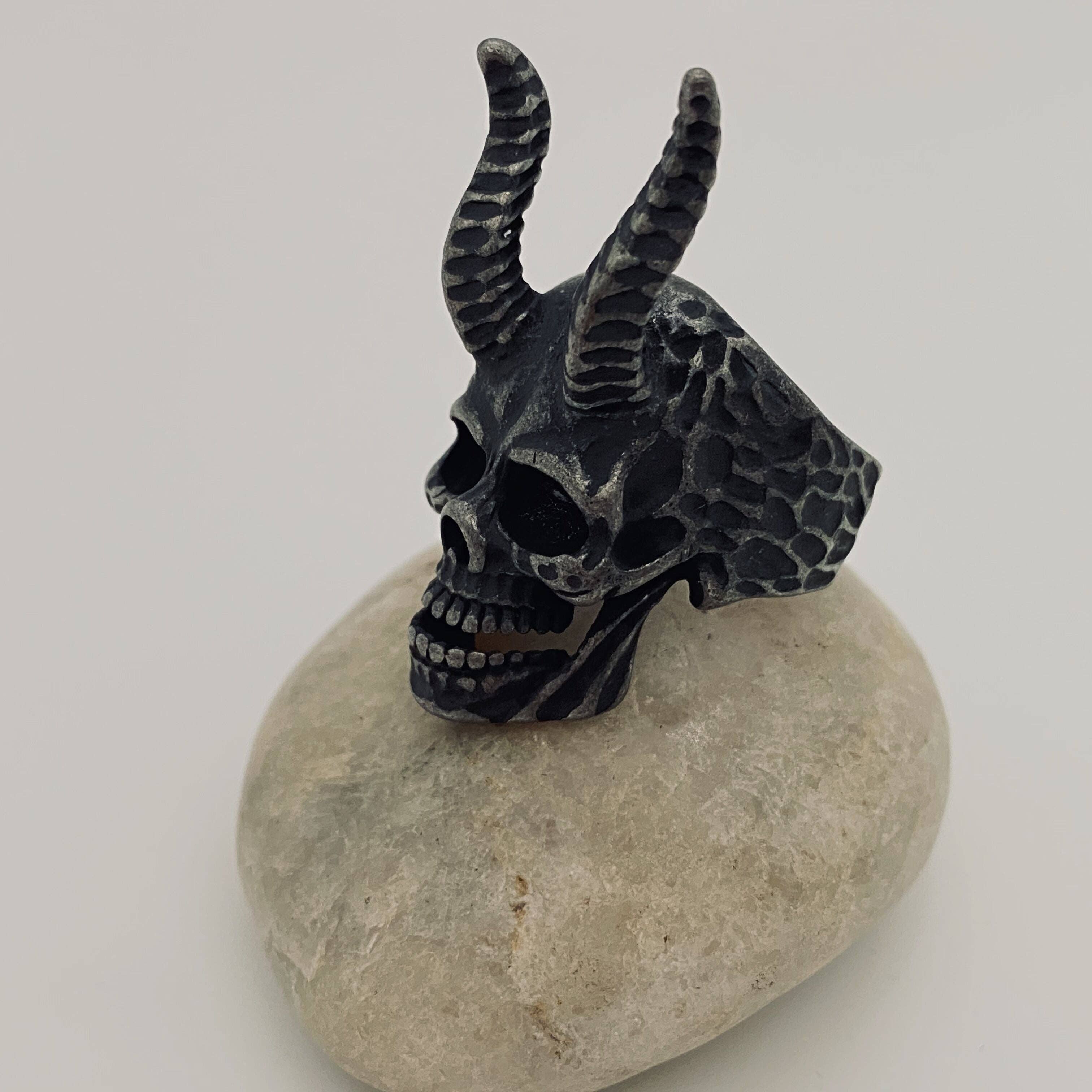 Mio Queena – Anel de cocktail/declaração por atacado – Anéis de caveira masculinos requintados de aço inoxidável8