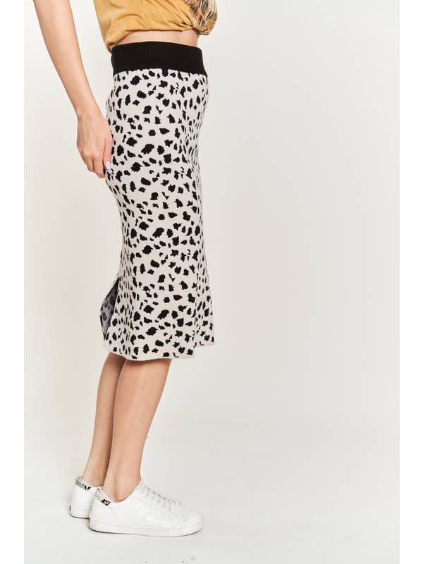 JADE BY JANE - Wholesale Skirt - Women's - ANIMAL PRINT SWEATER SKIRTS