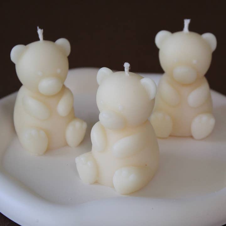 Mini bougie ours en peluche, mini bougie pour bébé ours, bougie ours pour la vente par Aguas Claras Organics