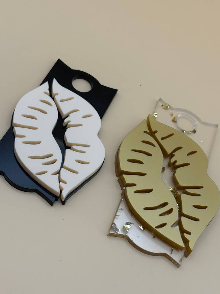 Lips Tumbler Topper for wholesale by PepperJack Designs