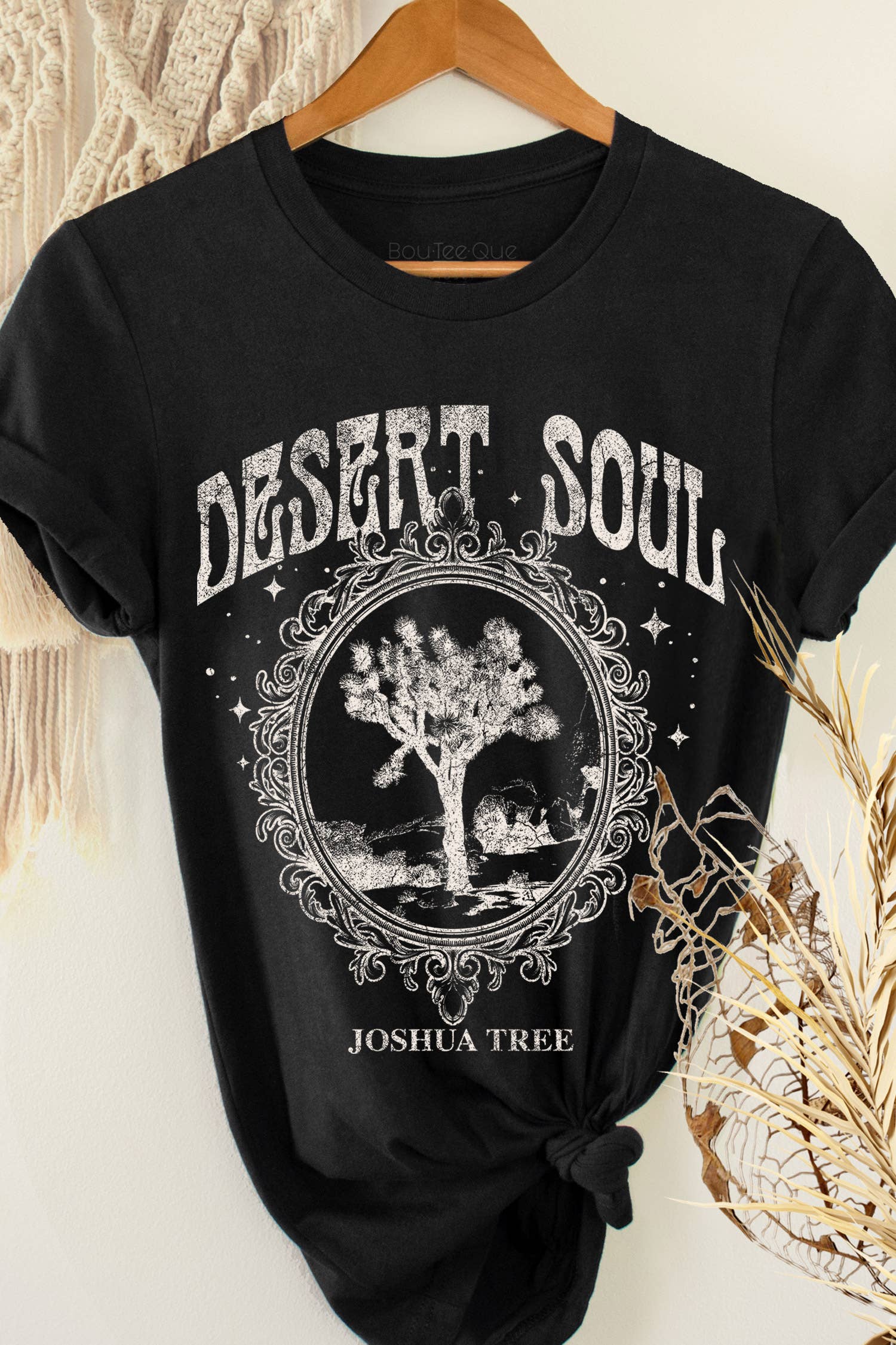 BouTeeQue Closet - Vendita all'ingrosso Maglietta serigrafata - Donna - BTJ4890 -T JOSHUA TREE, ANIMA DEL DESERTO0