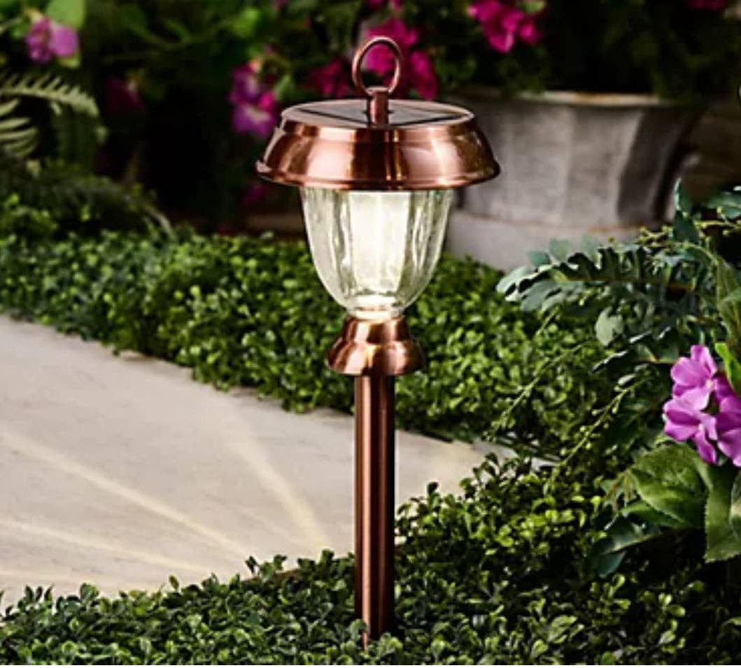 OutdoorSolarOutlet – wholesale Outdoor/lawn light – Energizer 8 Pack 3-in-1 Solar Pathway Lights with 360-degree 15 Lumen7