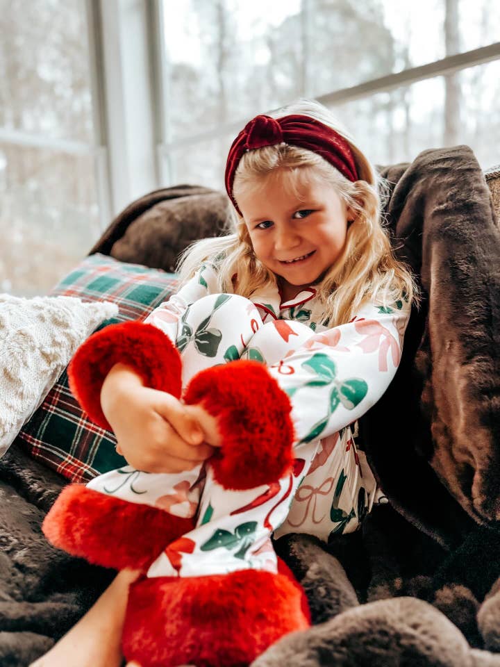 Rylee Faith Designs - Vente Haut et bas de pyjama – enfant - Ensemble de pyjama de Noël à imprimé nœud de fête – Vêtements de nuit confortables pour filles avec bordure rouge3