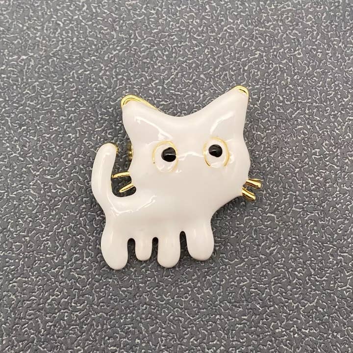 Mio Queena - Wholesale Brooch - Enamel Funny White & Black Cat Brooch0