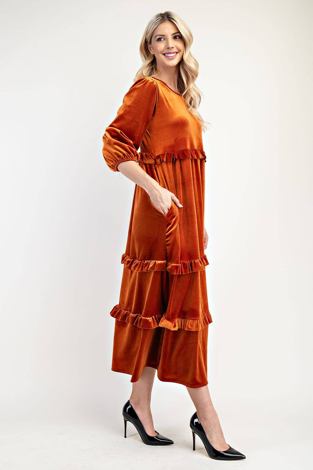 Celeste Clothing – wholesale Klänning - Dam – PLUS SIZE ELEGANT BLYGSAM KLÄNNING I SAMMET -MD33897-PL30