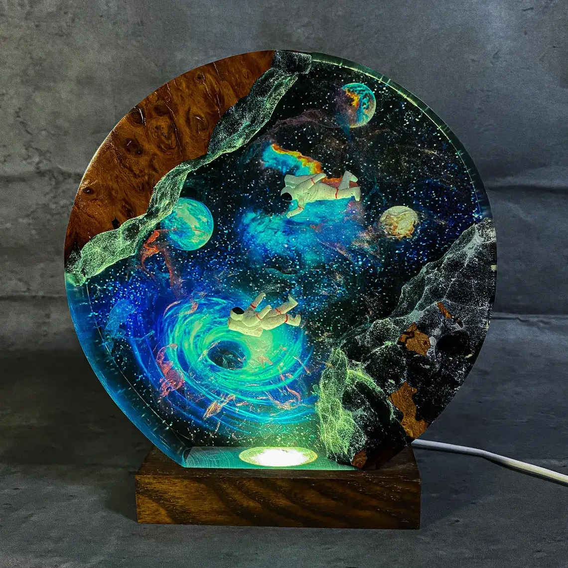 Merchemy - Wholesale Night Light - Astronaut Space Black Hole Galaxy Resin Night Light Lamp 0