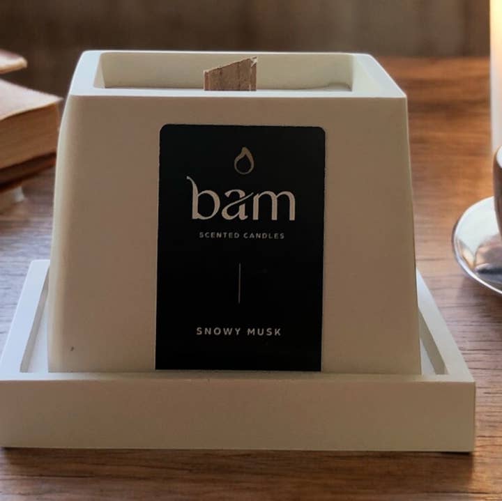 BAM - Wholesale Jar/Filled Candle - BAM - SNOWY MUSK scented candle - SQUARE Collection0