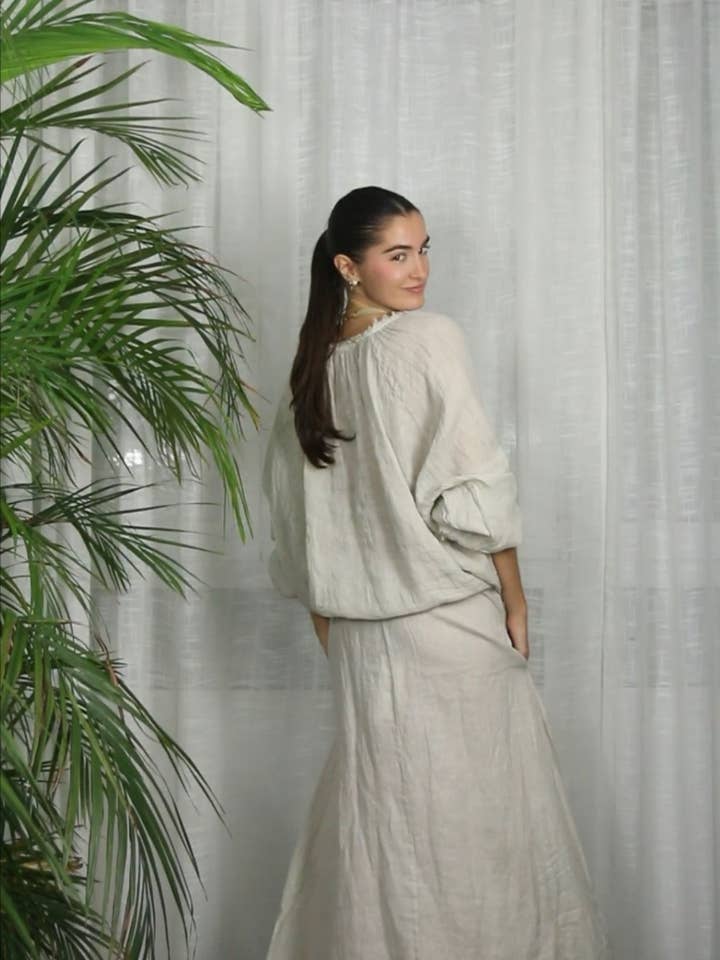 Linen & More - Wholesale Blouse – Women’s - REF 83688 BLOUSE 100% LINEN CLOSED3