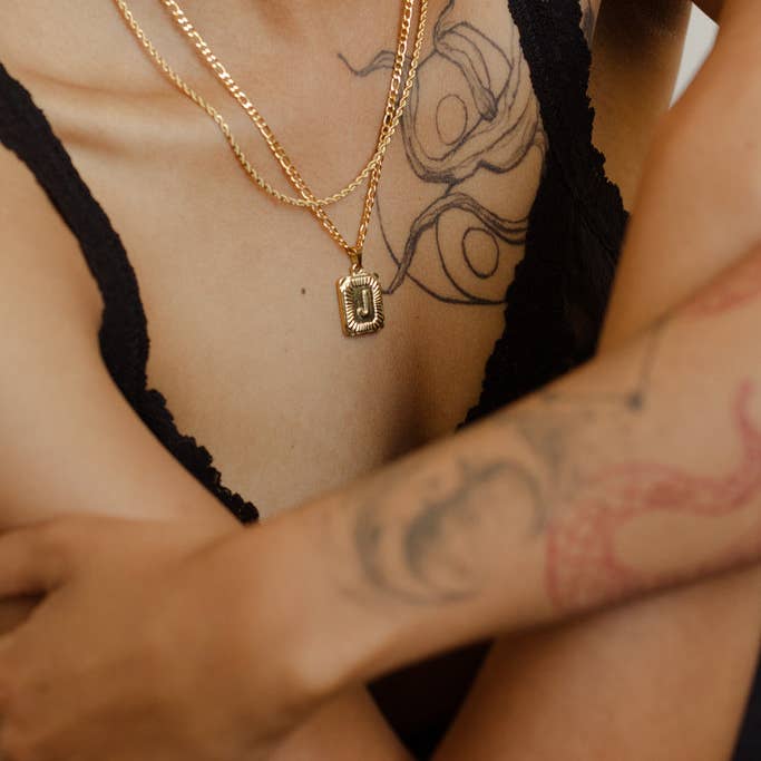 Katinki – wholesale Pendant/charm necklace – Personalized Initial Rectangle Medallion Necklace7