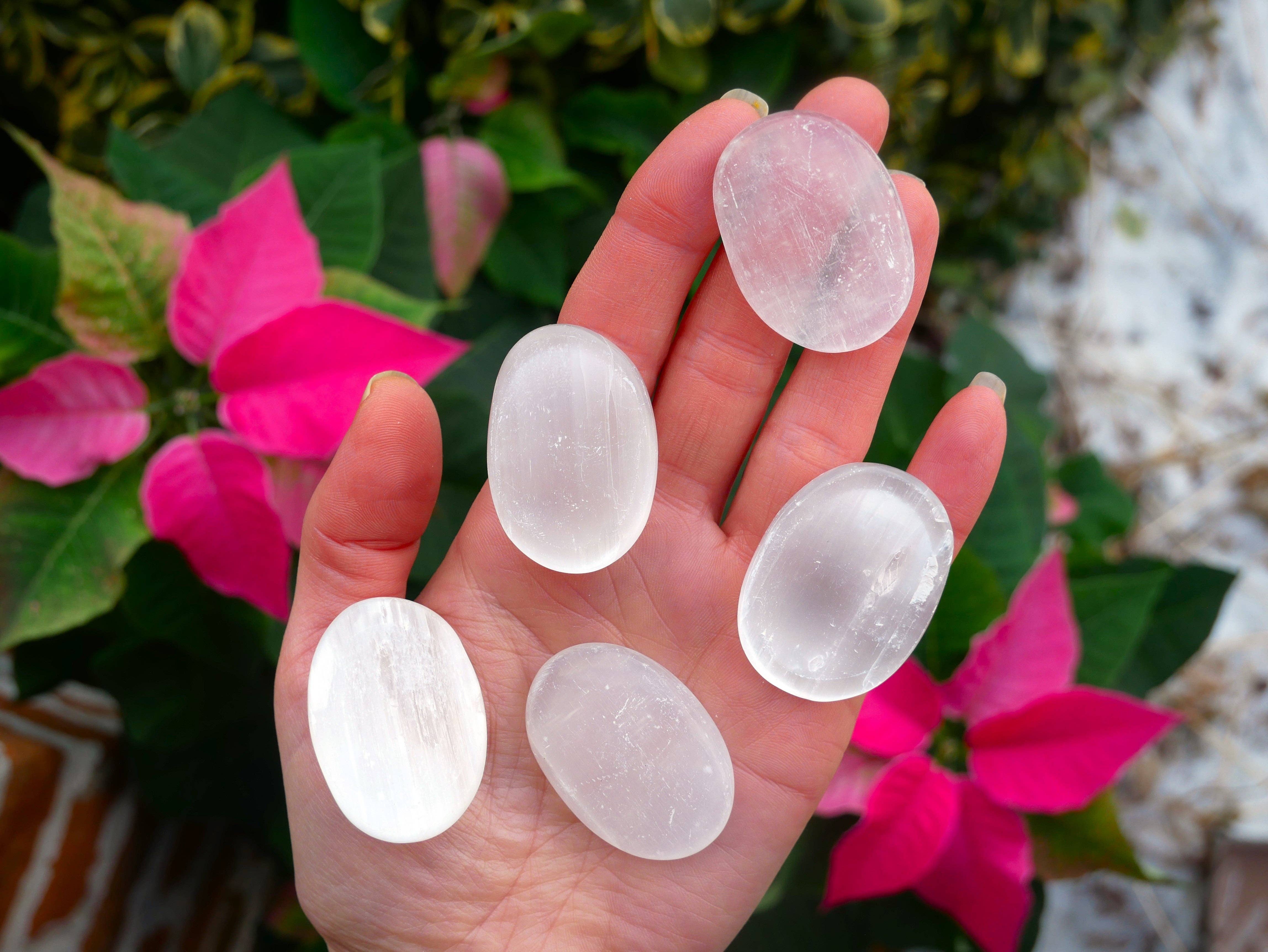 The Healing Sanctuary - Wholesale Spirituele steen/kristal - Selenite Worry Stones3