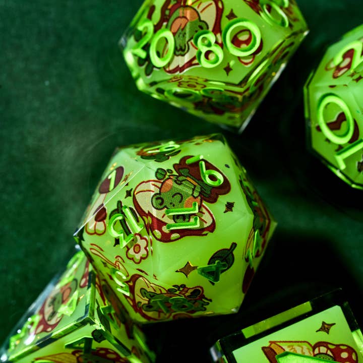 Dispel Dice - Wholesale Dice - Toadstool Frogs 7-Piece Iconic Dice Set5