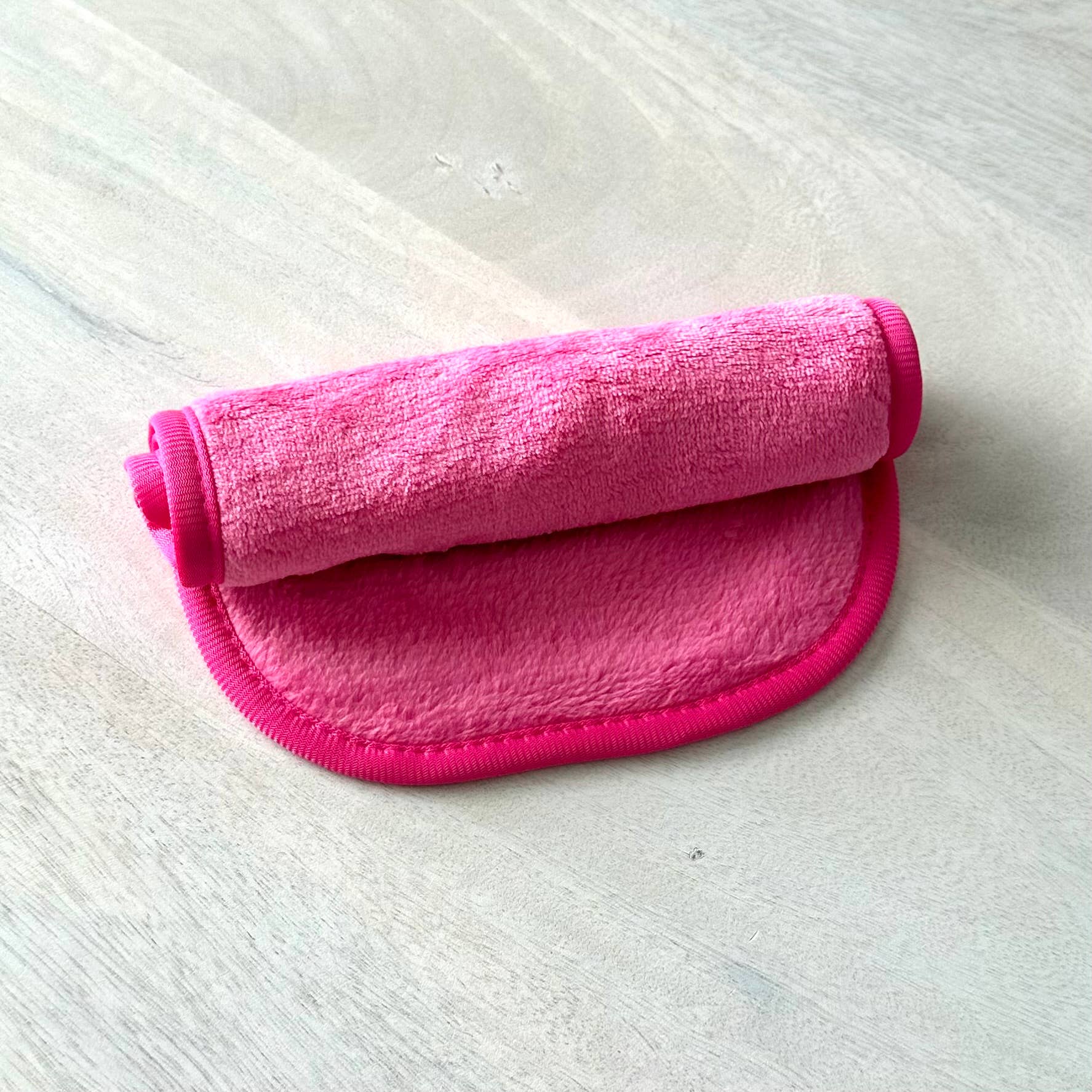 GreenWave - Wholesale Makeup Remover - Softest Makeup Removing Microfiber Eraser Towel Hot Pink1