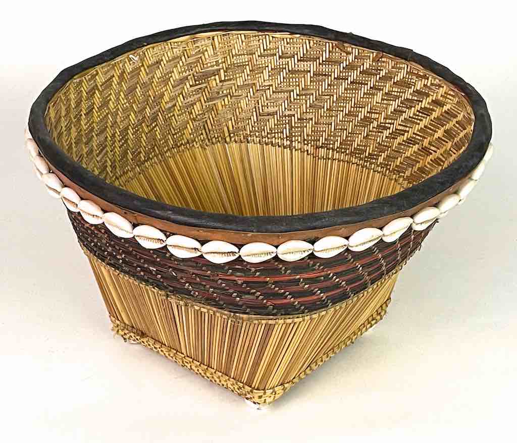 The Niger Bend - Wholesale Basket - Mossi Square-bottom Round-top Leather & Cowrie Shell Trim Straw Basket1