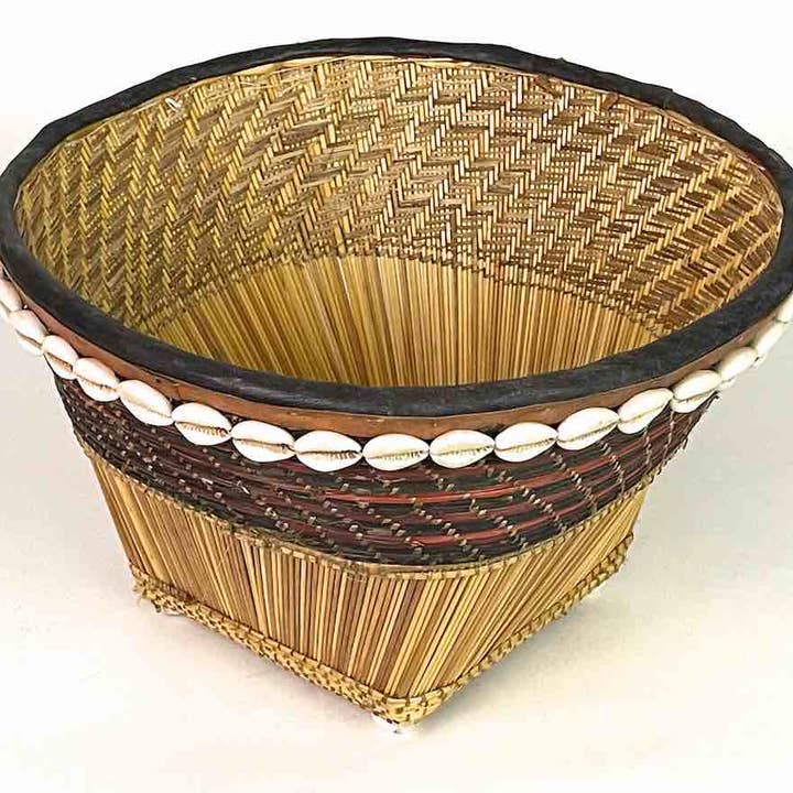 The Niger Bend - Wholesale Basket - Mossi Square-bottom Round-top Leather & Cowrie Shell Trim Straw Basket1