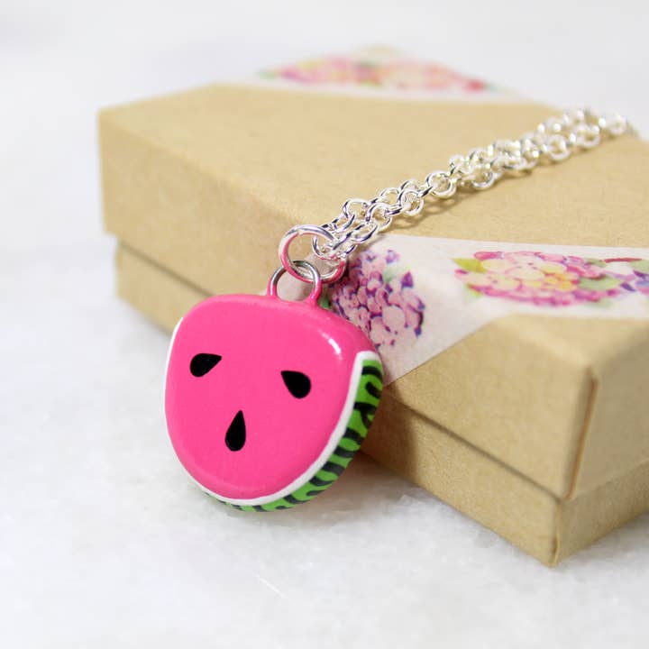 Collana con anguria per la vendita all'ingrosso da parte di Mariposa Miniatures