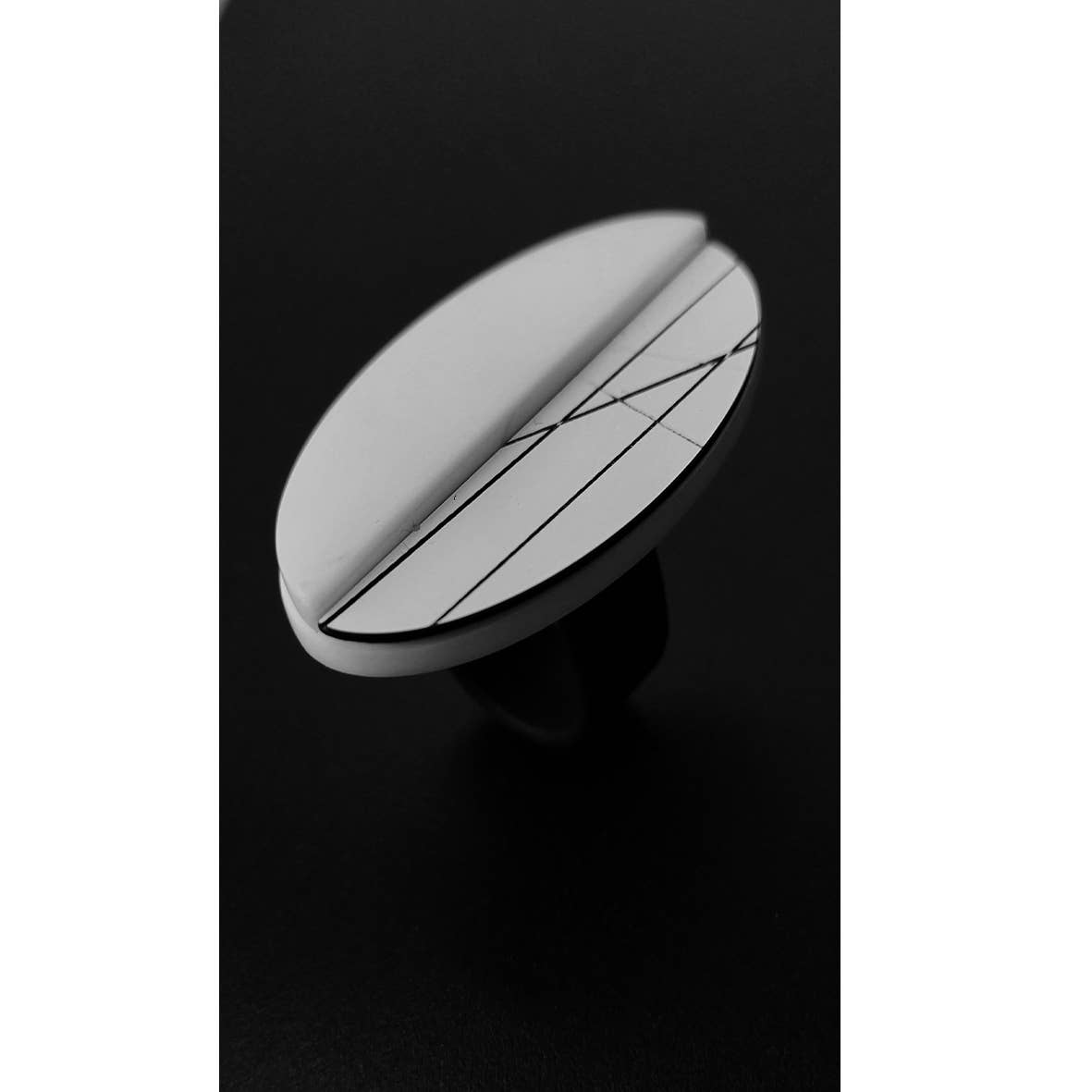 ALEX+SVET - Wholesale Cocktail/Statement Ring - GLORIA MS statement acrylic ring Metropolis Line2