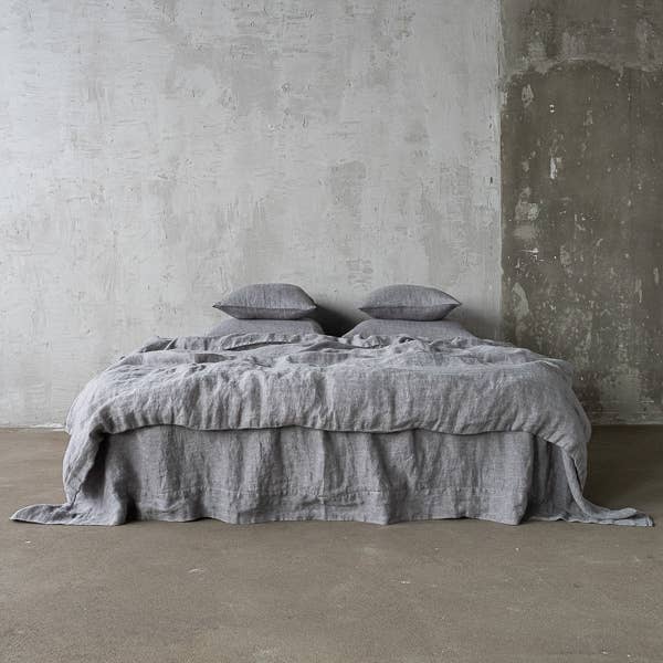 LinenMe – wholesale Bedding pillowcase/sham – Linen Pillow Case Grey Stone Washed Herringbone2