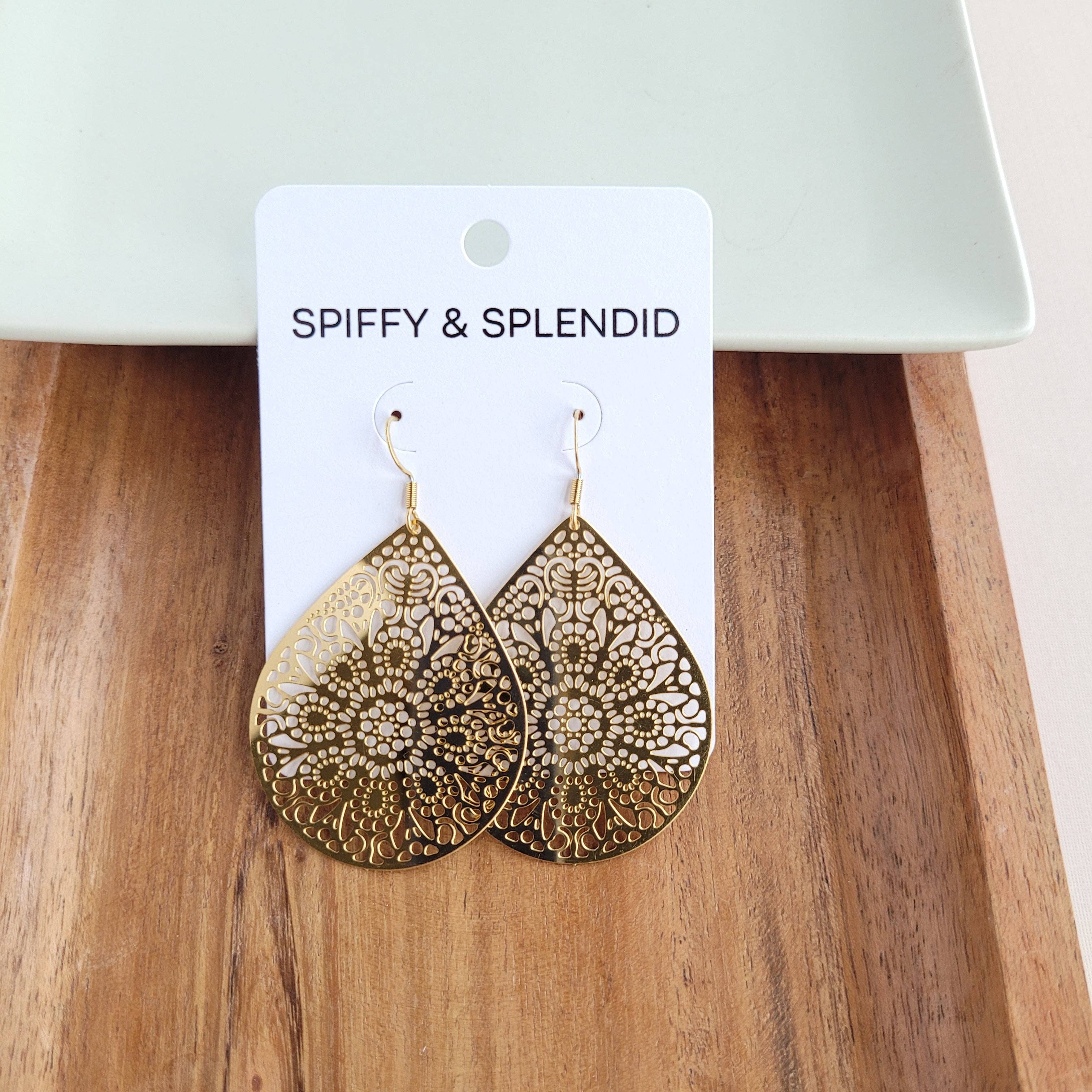 Spiffy & Splendid - Wholesale Hangende/ronde oorbellen - Camilla Hanger Oorbellen // Sieraden, Goud13