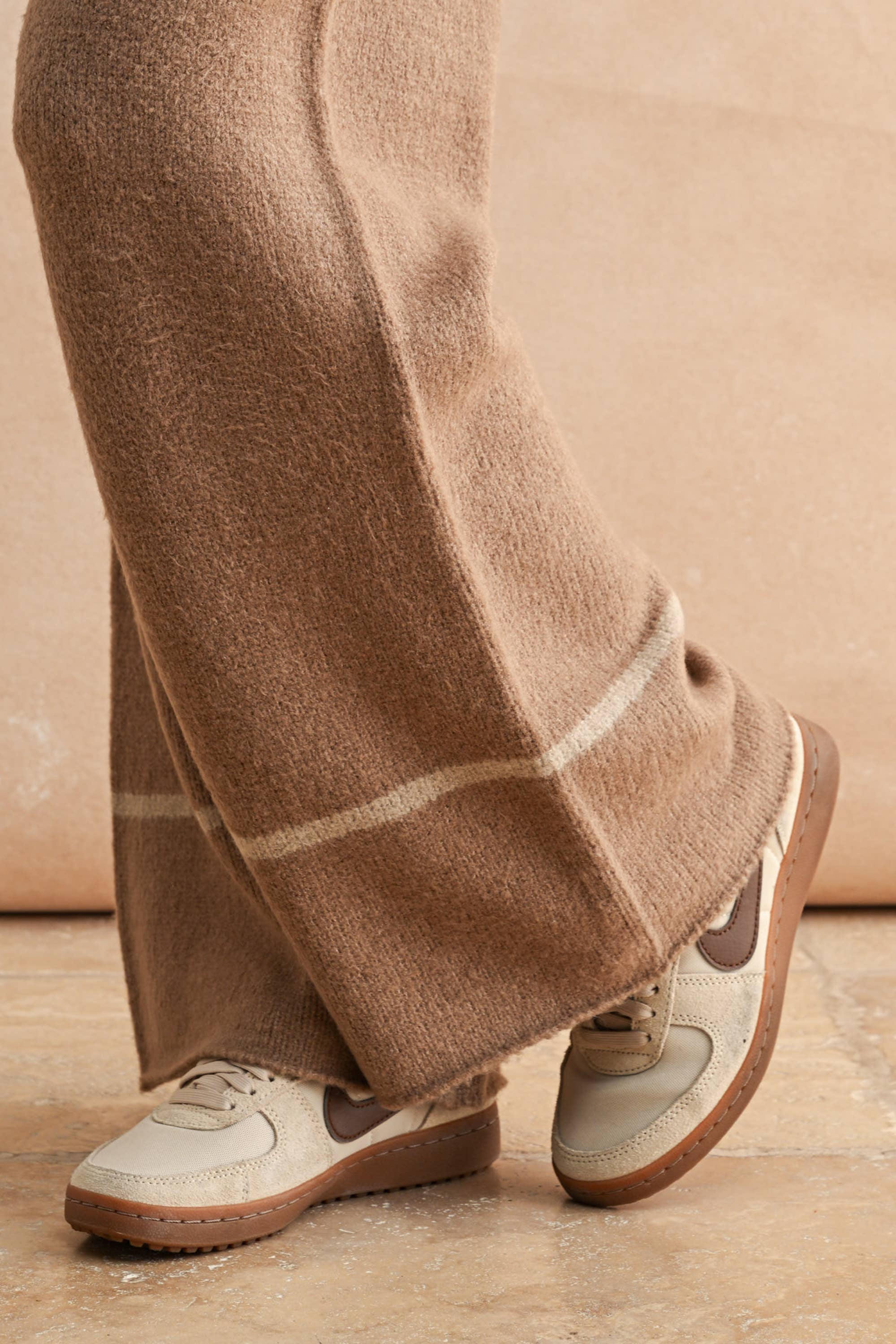 MIOU MUSE - Wholesale Pants - Women's - P3854ST   COLOR CONTRASTED DETAIL KNITTED PANTS9