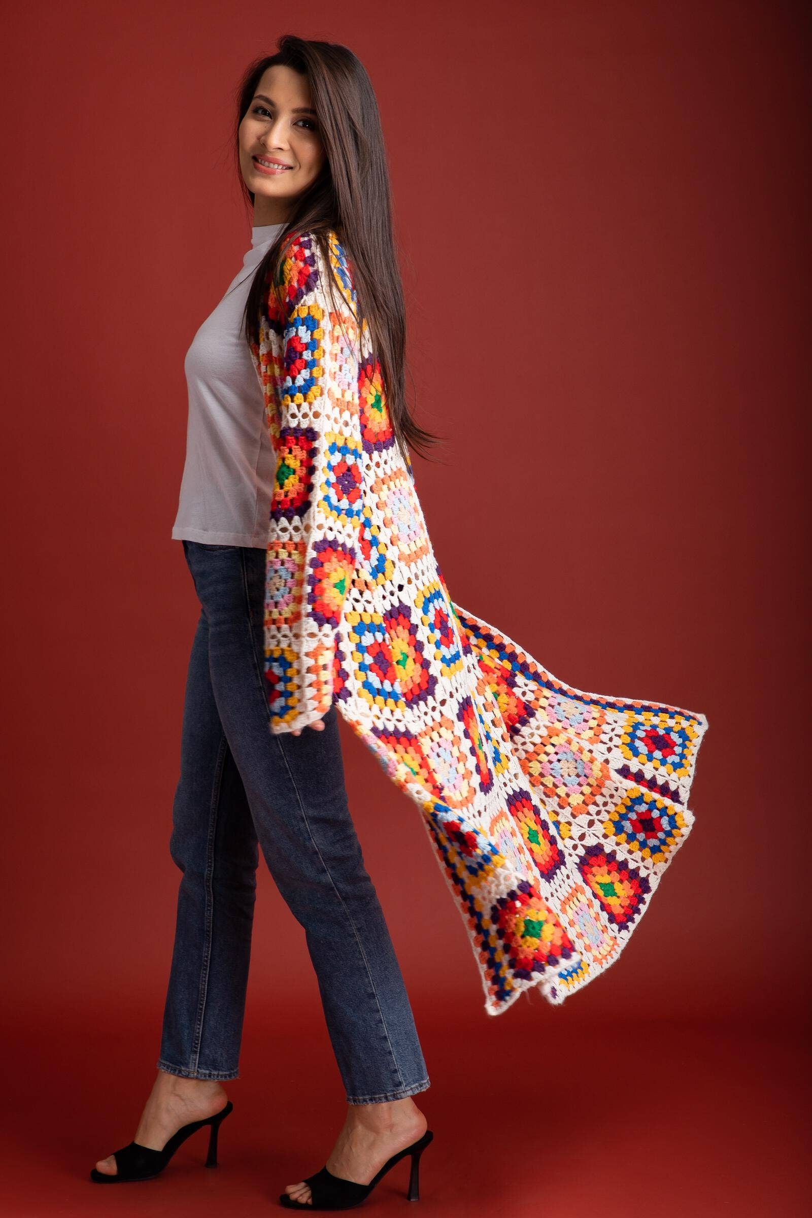 SAACHI - Vente Kimono – femme - Cardigan kimono long en crochet granny à motifs floraux multicolores16