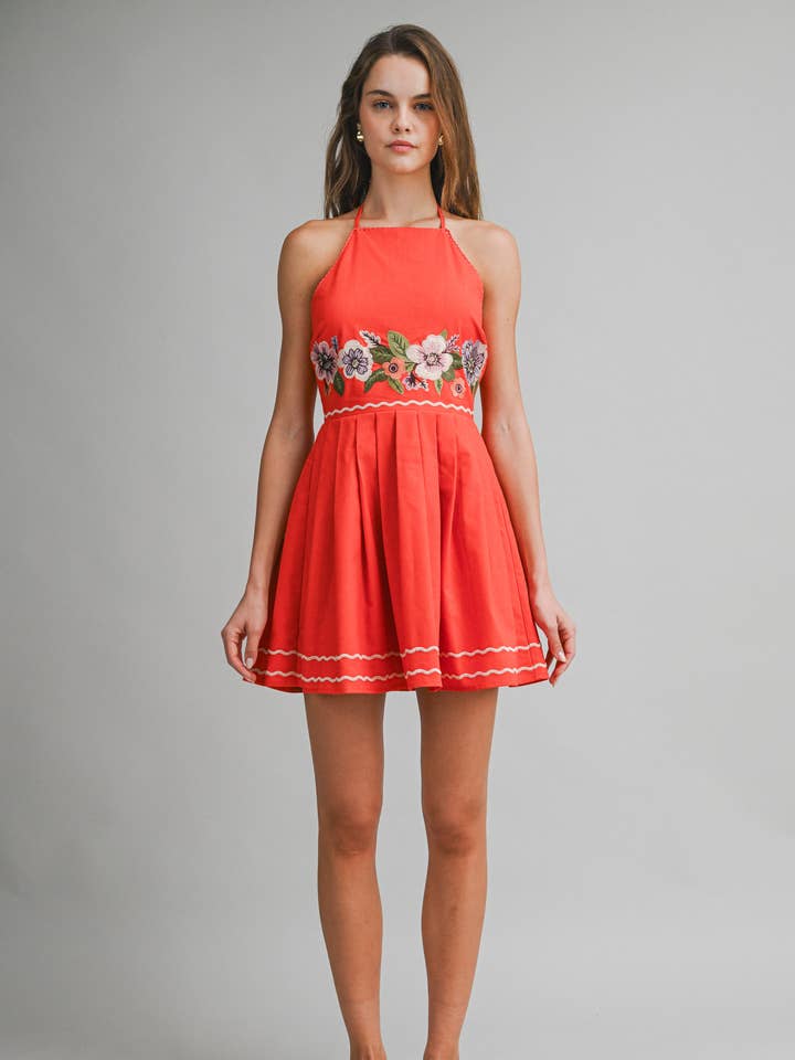 Robe Mini à Fleurs Brodées à Col Halter pour la vente par Endless Blu