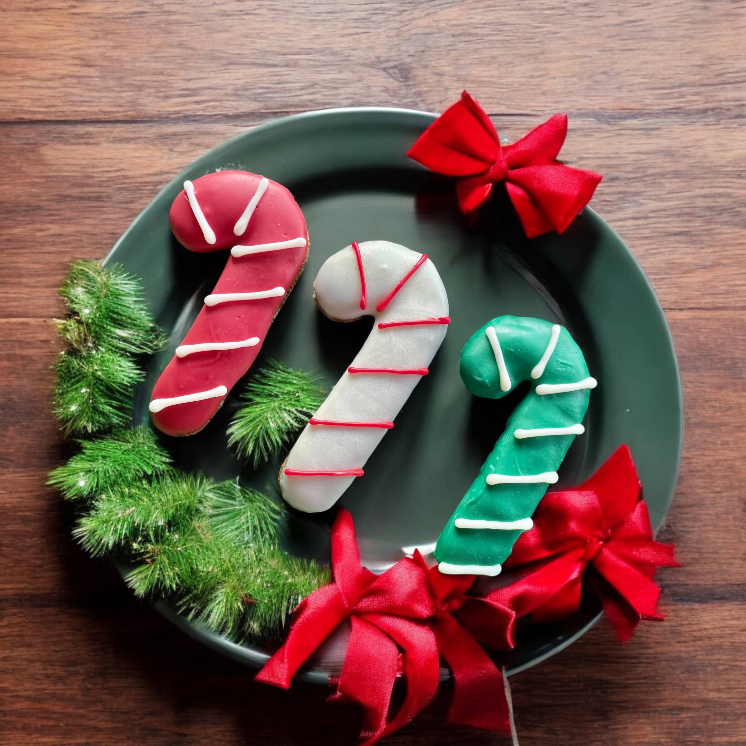 YumYum4DOGS - Wholesale Pet Treats - Dog - Candy Cane dog treat2