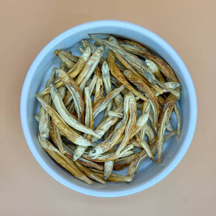 Bulk Freeze-Dried Minnows 1lb for wholesale by Lonestar Dog Treats