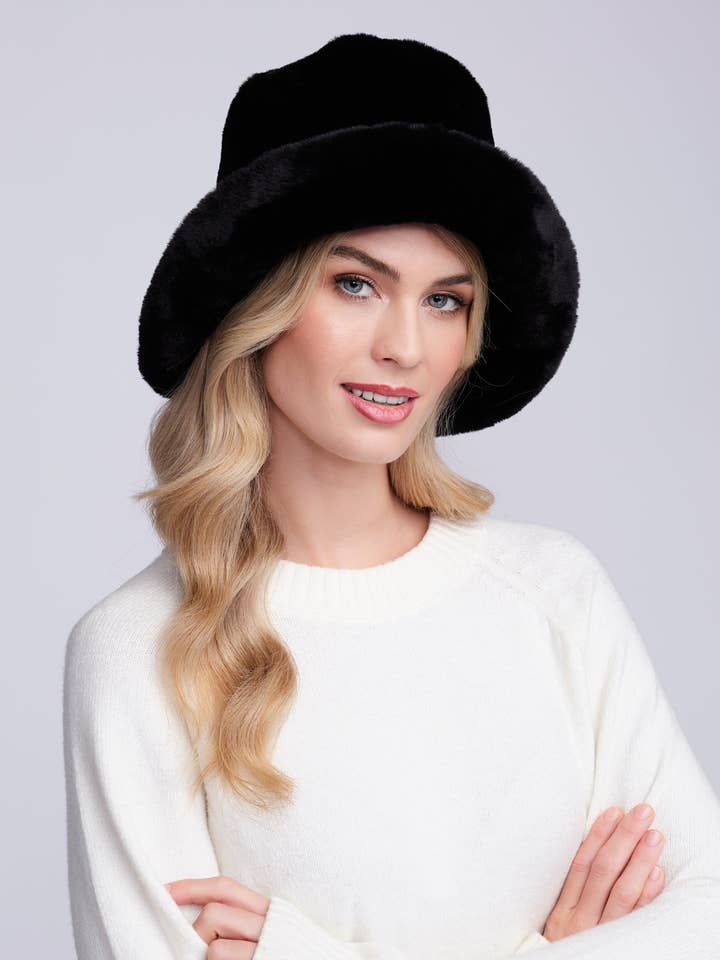 Hepburn Hat - Black for engroshandel hos Pia Rossini Ltd