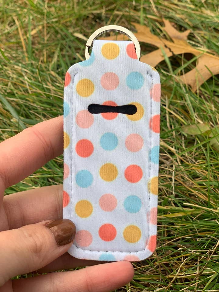 Porte-baume à lèvres à pois pastel pour la vente par The E Tribe Co.