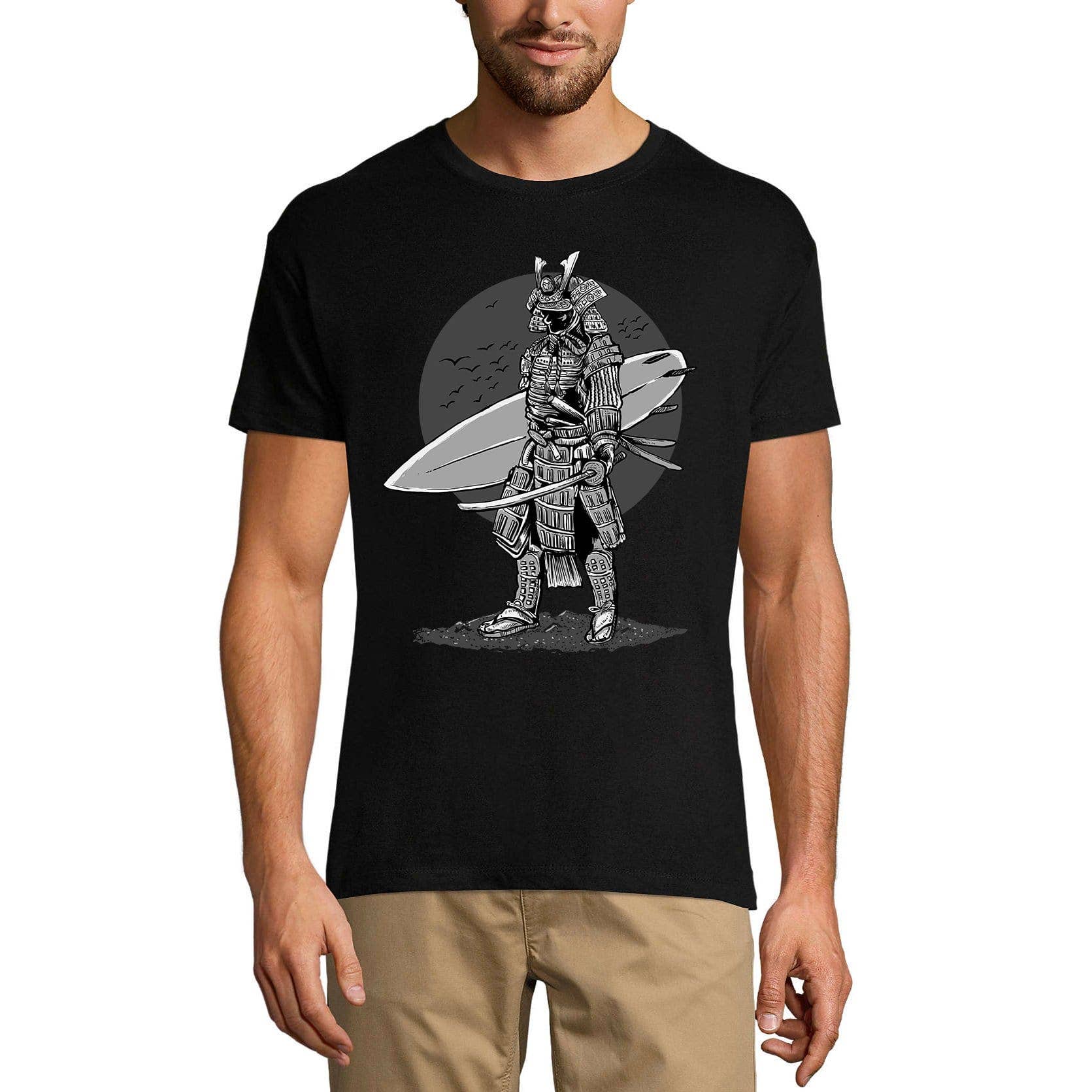 Schwarz ULTRABASIC Grafik-T-Shirt für Herren Samurai Surfer — Lustiges Shirt für Surfer für den Großhandel auf Faire0
