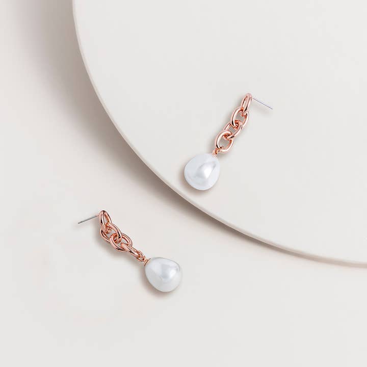 Super Amazing - Wholesale Dangle Earrings - Chain Link and Pearl Drop Earrings
1