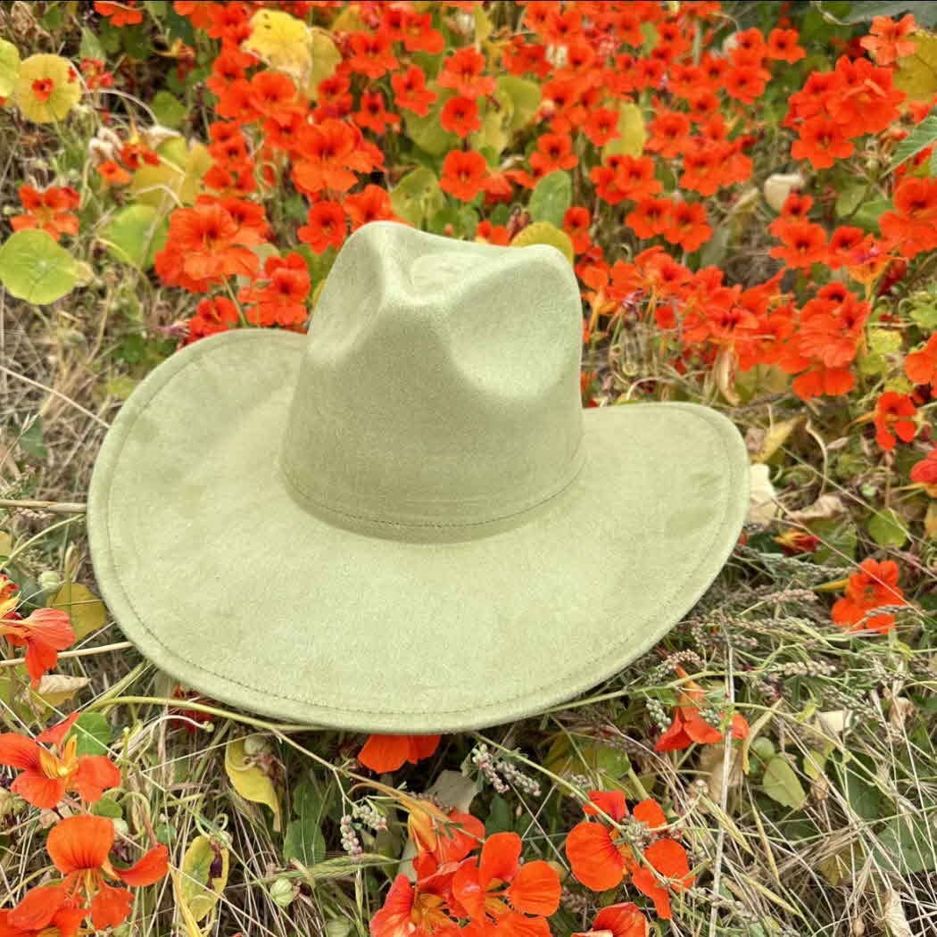 Queens INC – wholesale Cowboy Hat – Women’s – Best seller !!  Fashion Vegan suede Cowboy hat 10