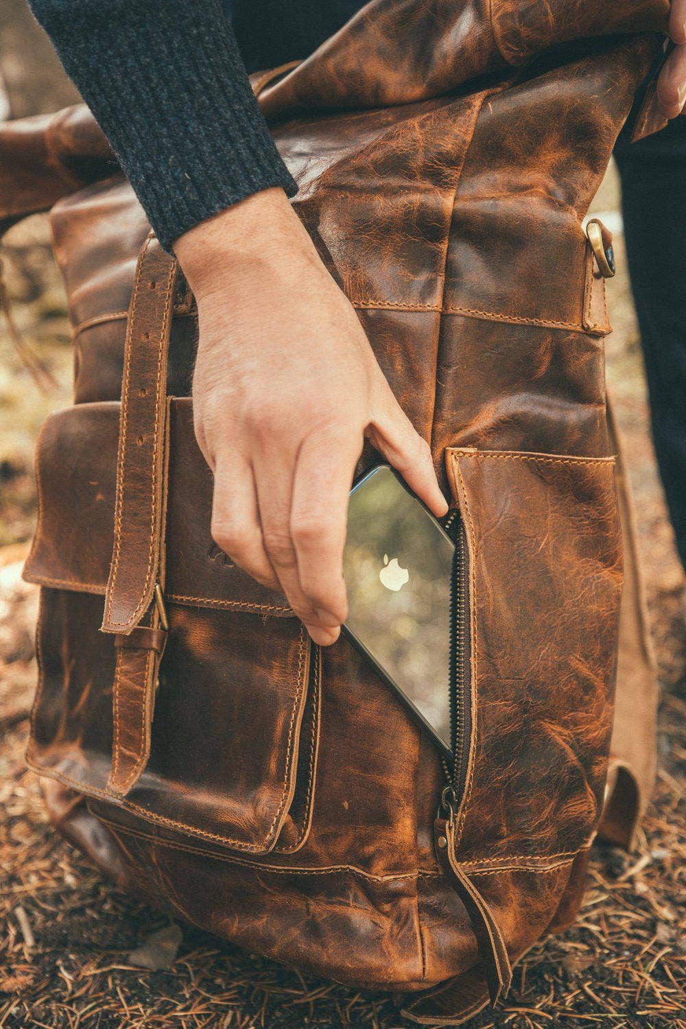 Kodiak Leather - Wholesale Backpack - Men's - Kobuk Leather Backpack3