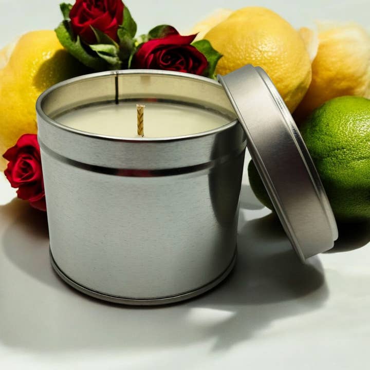 Bougie en boîte en cire de soja étiquette blanche Fresh Cotton pour la vente par Lunar Fragrances