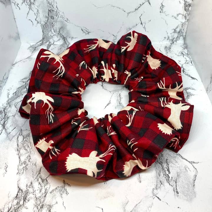 Reindeer Buffalo kerstscrunchie voor wholesale door Enchanted Scrunch