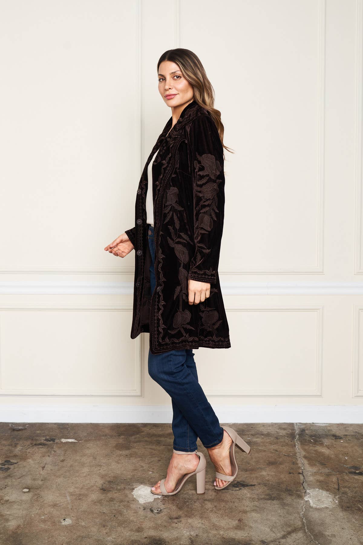 Paparazzi – Engroshandel Jakke - Dame – XY-8176 Stretch fløjl knap tonal broderet jakke8