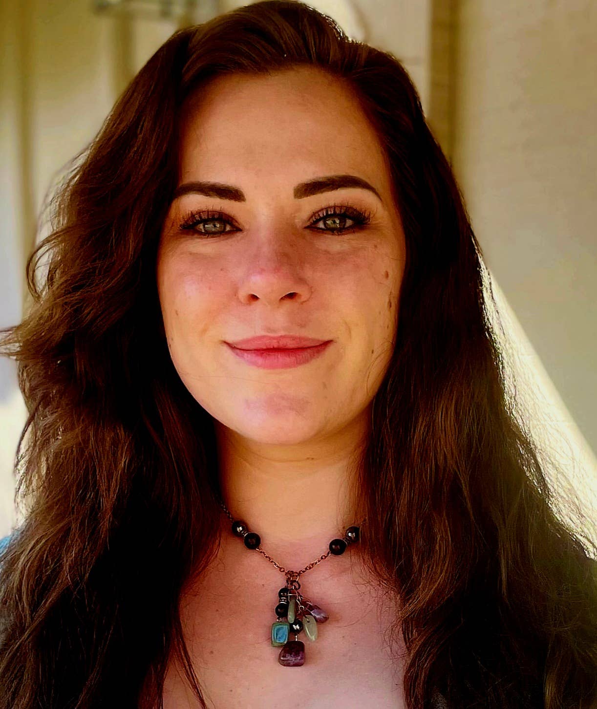 Secret Synergy Stones – Großhandel Kette mit Anhänger/Charm – Halskette im Boho-Design, doppelt baumelnd, EMF, 5G-Schutz, Crystal Chunk2