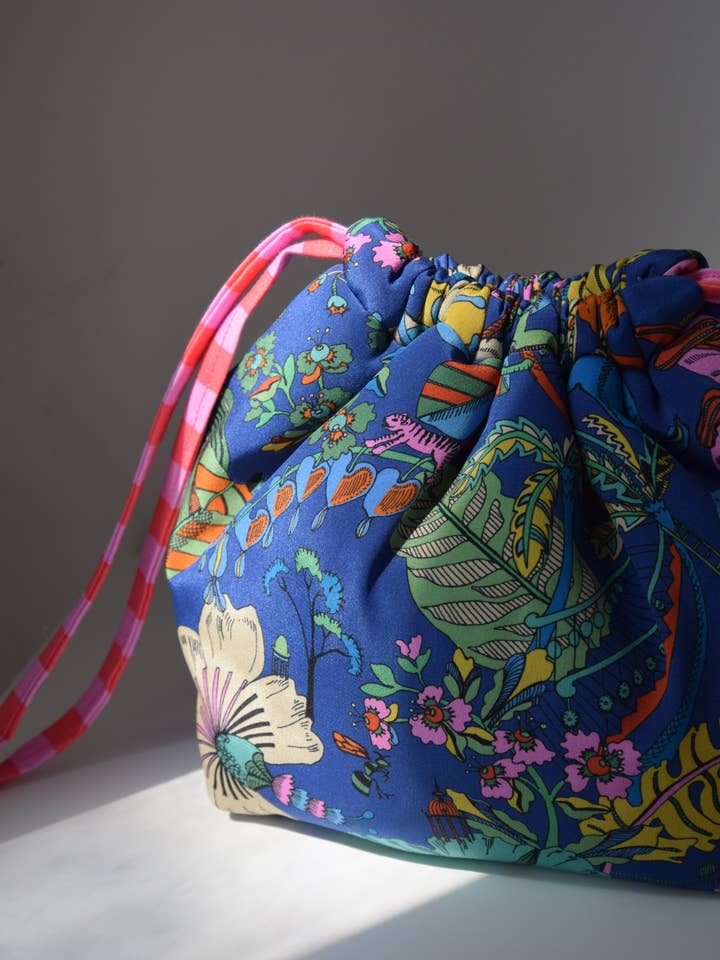 La Sienna per la vendita all'ingrosso da parte di Blossom and Bloom Bags