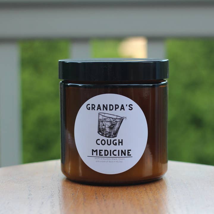 Grandpa's Cough Medicine - Candela in vaso ambrato da 10 per la vendita all'ingrosso da parte di Wooster Candle Company
