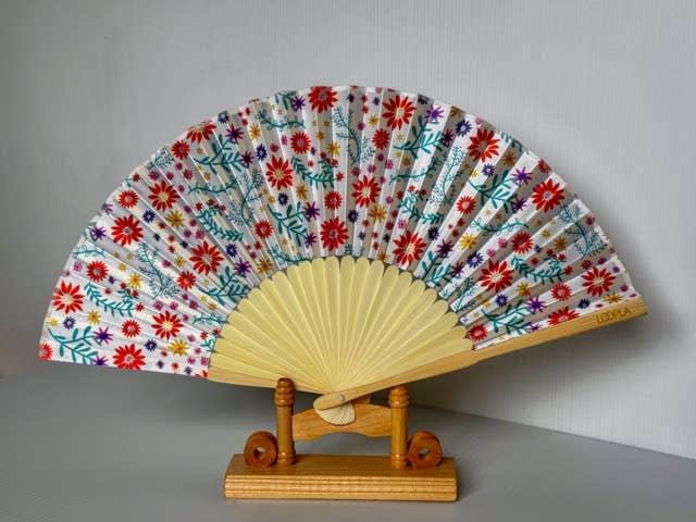 Loopla - Wholesale Handheld Folding Fan - Wildflower Dreams Cream Folding Hand Fan4