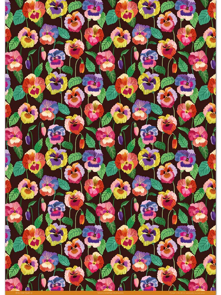 Emballage cadeau Pansies pour la vente par Brie Harrison Ltd