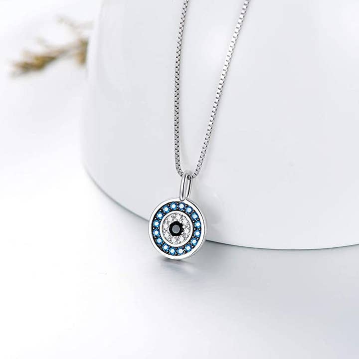 Collier à breloques Evil Eye Circle en argent sterling 925 pour la vente par Perimade & Co. LLC