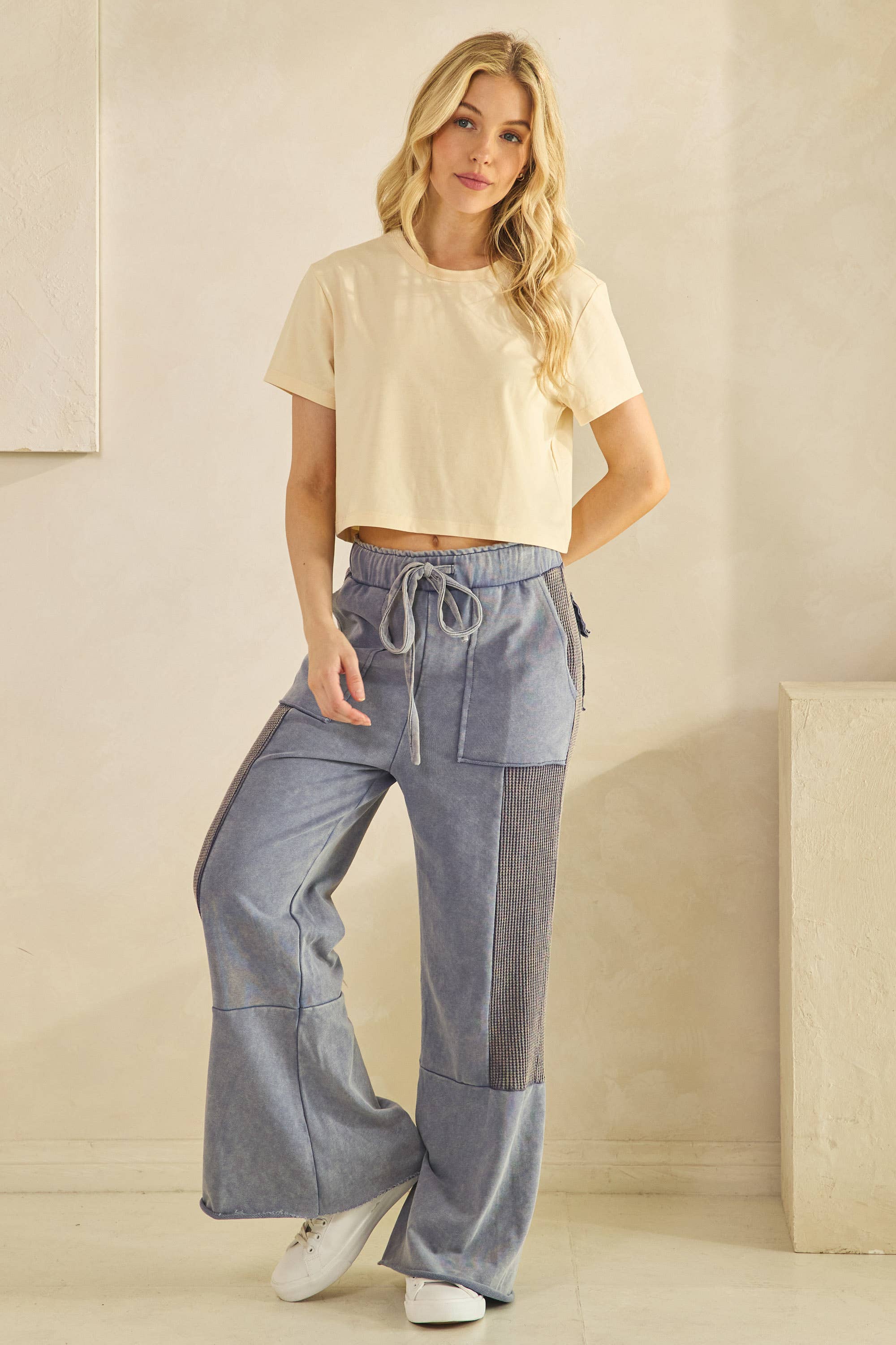 Sage + Fig - Vendita all'ingrosso Pantalone - Donna - PANTALONI A ZAMPA CON PANNELLI LAVATI VINTAGE (SP7618)8