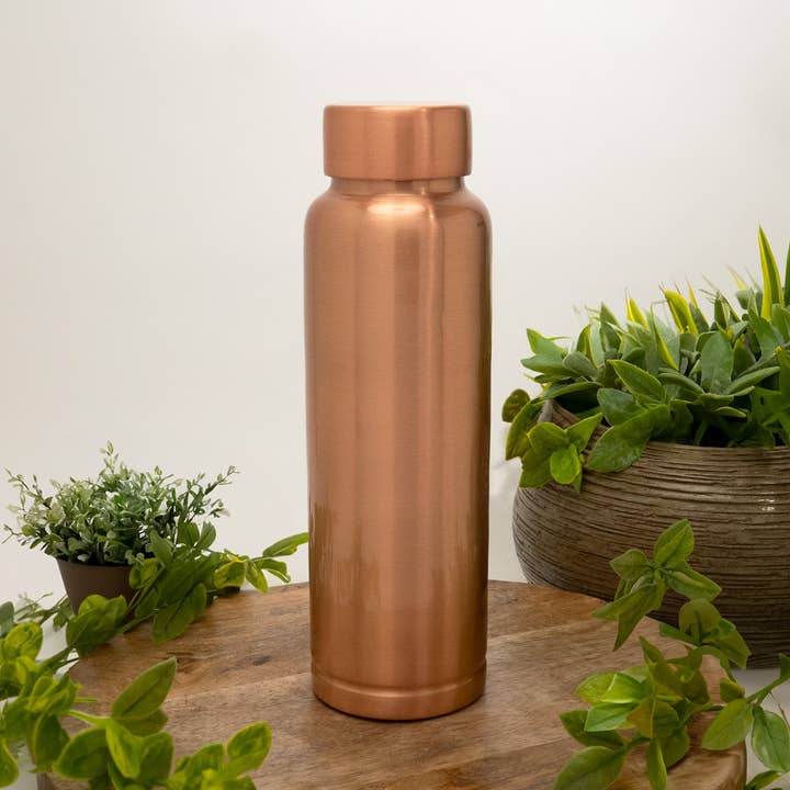 Puur koperen waterfles glad ± 750 ml (zware uitvoering) voor wholesale door Ayurveda Specialist B.V.